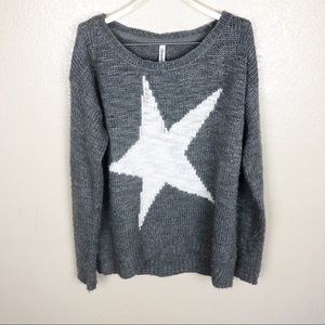 Aeropostale Gray Star Sweater Size L